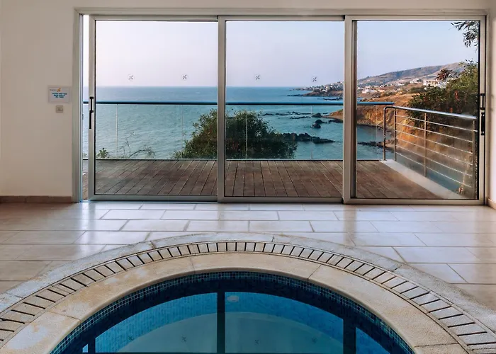 Aquamarine Вилла Помос